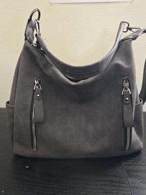 Everyday Hobo Shoulder Bag in Charcoal Gray